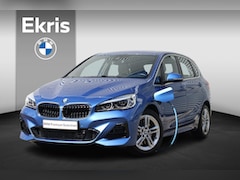 BMW 2-serie Active Tourer - 225xe | High Executive | M Sportpakket | Camera | Head-Up | Navi Plus | Sportstoelen | 17'