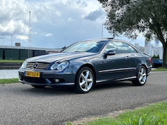 Mercedes-Benz CLK-klasse Coupé - 320 Avantgarde | Youngtimer | AMG Styling