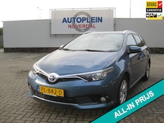 Toyota Auris Touring Sports - 1.8 Hybrid Dynamic Nette goed onderhouden in Nederland nieuw geleverde AURIS met trekhaak