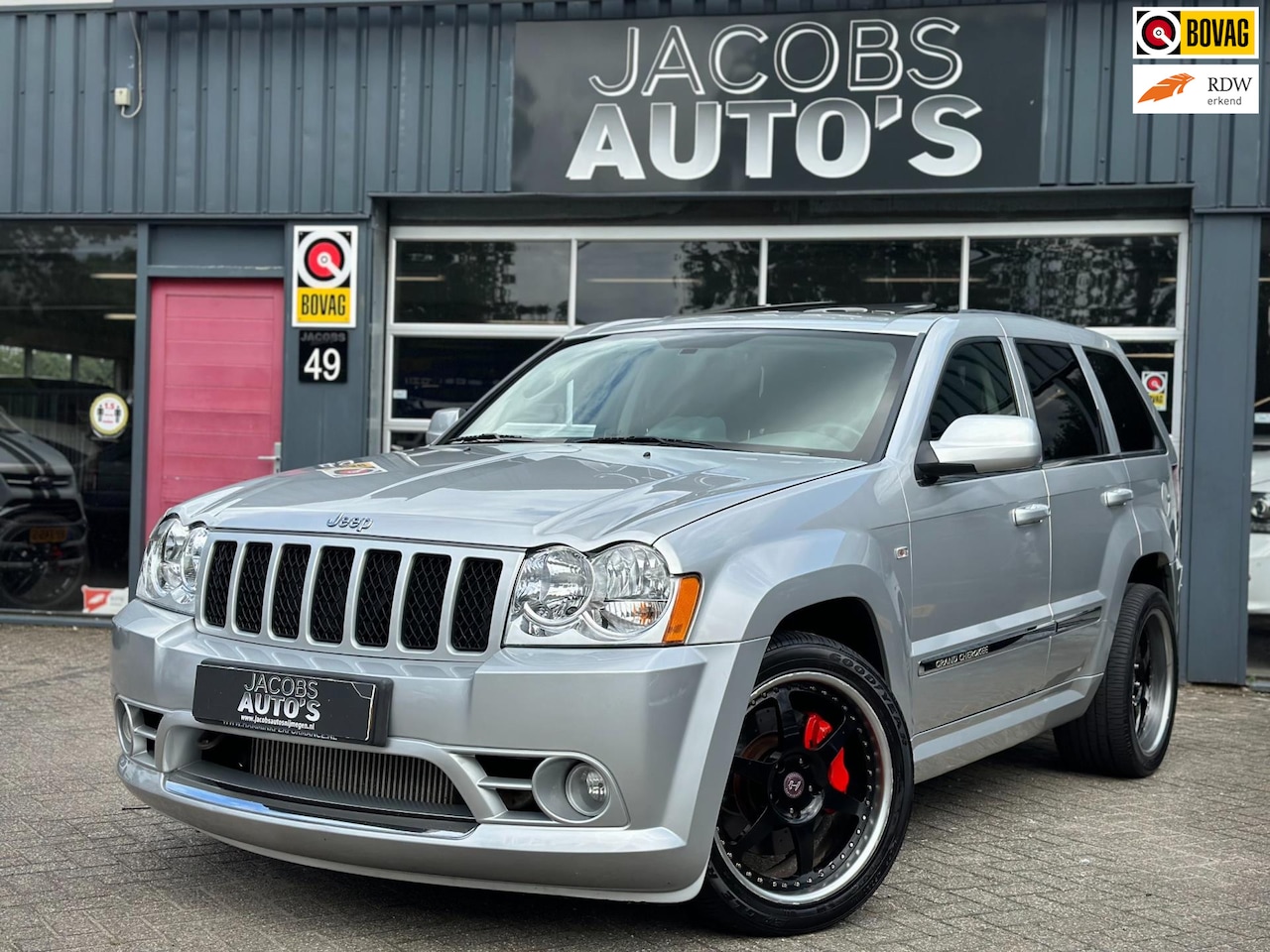 Jeep Grand Cherokee - 6.1 V8 Hemi SRT-8 Hennessey 800PK! - AutoWereld.nl