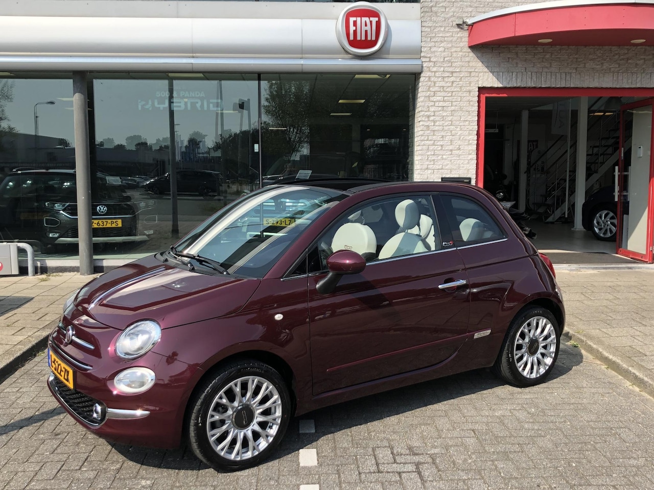 Fiat 500 C - 1.0 70 Hybrid Star NAVI AIRCO APPLE/ANDROID PDC 16" - AutoWereld.nl