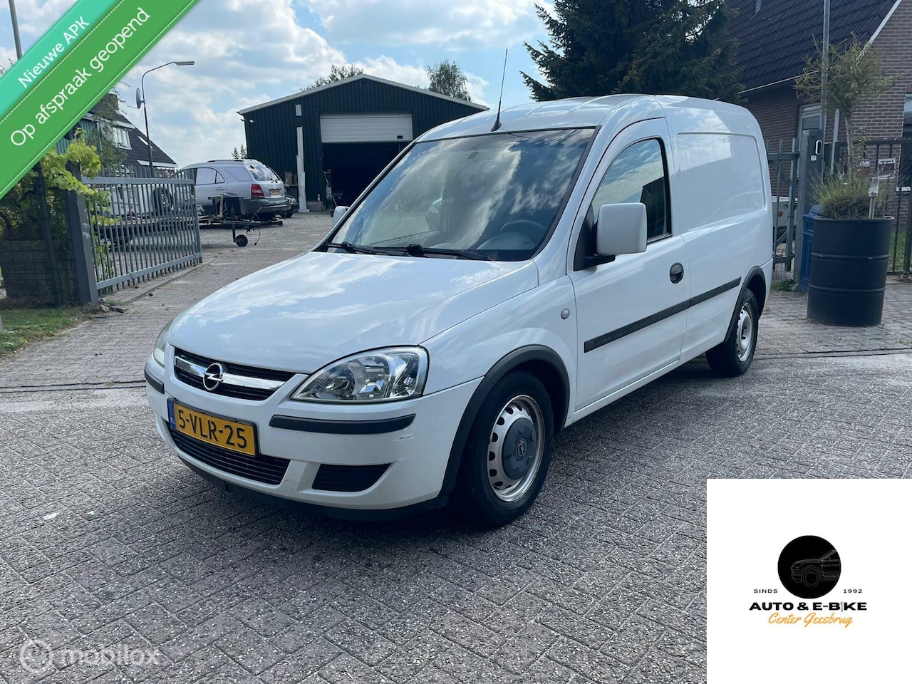 Opel Combo - 1.3 CDTi Business Plus nette auto trekhaak € 2950 - AutoWereld.nl