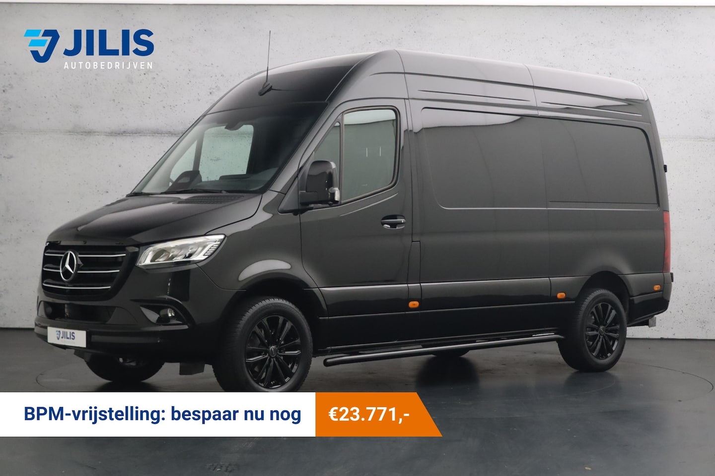 Mercedes-Benz Sprinter - 319 L2H2 RWD Automaat | 3,5T Trekhaak | Lederen bekleding | LED | Stoelverwarming - AutoWereld.nl