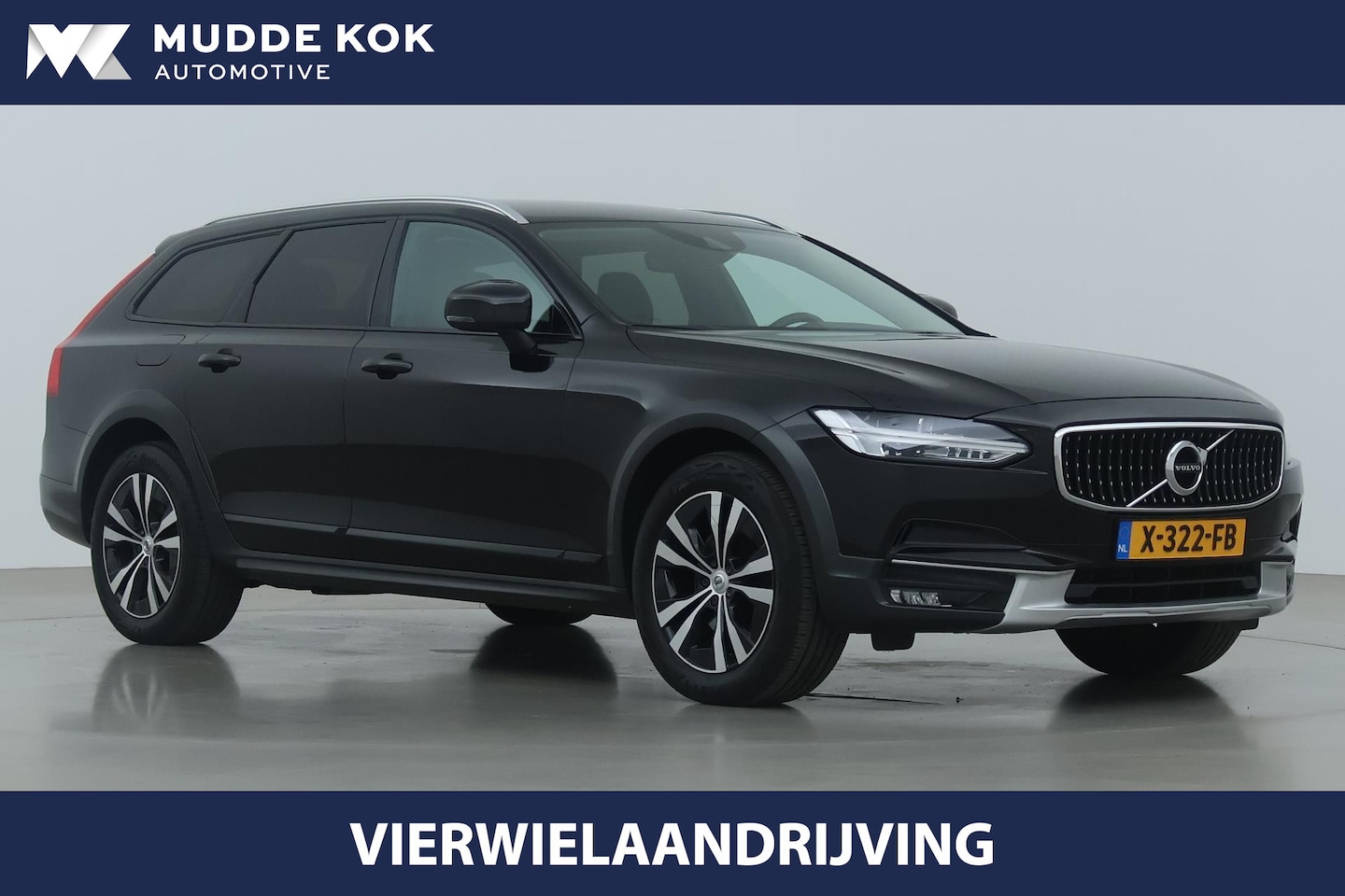 Volvo V90 Cross Country - D4 AWD Pro | ACC | Leder | Camera | Getint Glas | Keyless - AutoWereld.nl