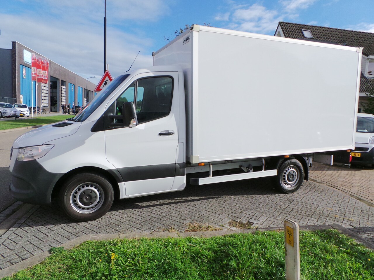 Mercedes-Benz Sprinter - 314 2.2 CDI Bakwagen Roldeur Airco L 363cm B 204cm H 190cm - AutoWereld.nl