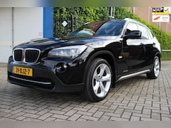 BMW X1 - XDrive20i_ NETTE AUTO_OPEN DAK