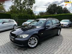 BMW 3-serie Touring - 320i Business Line|Ketting vervangen|Navi|Sport Interieur|Climate control|Cruise control|N