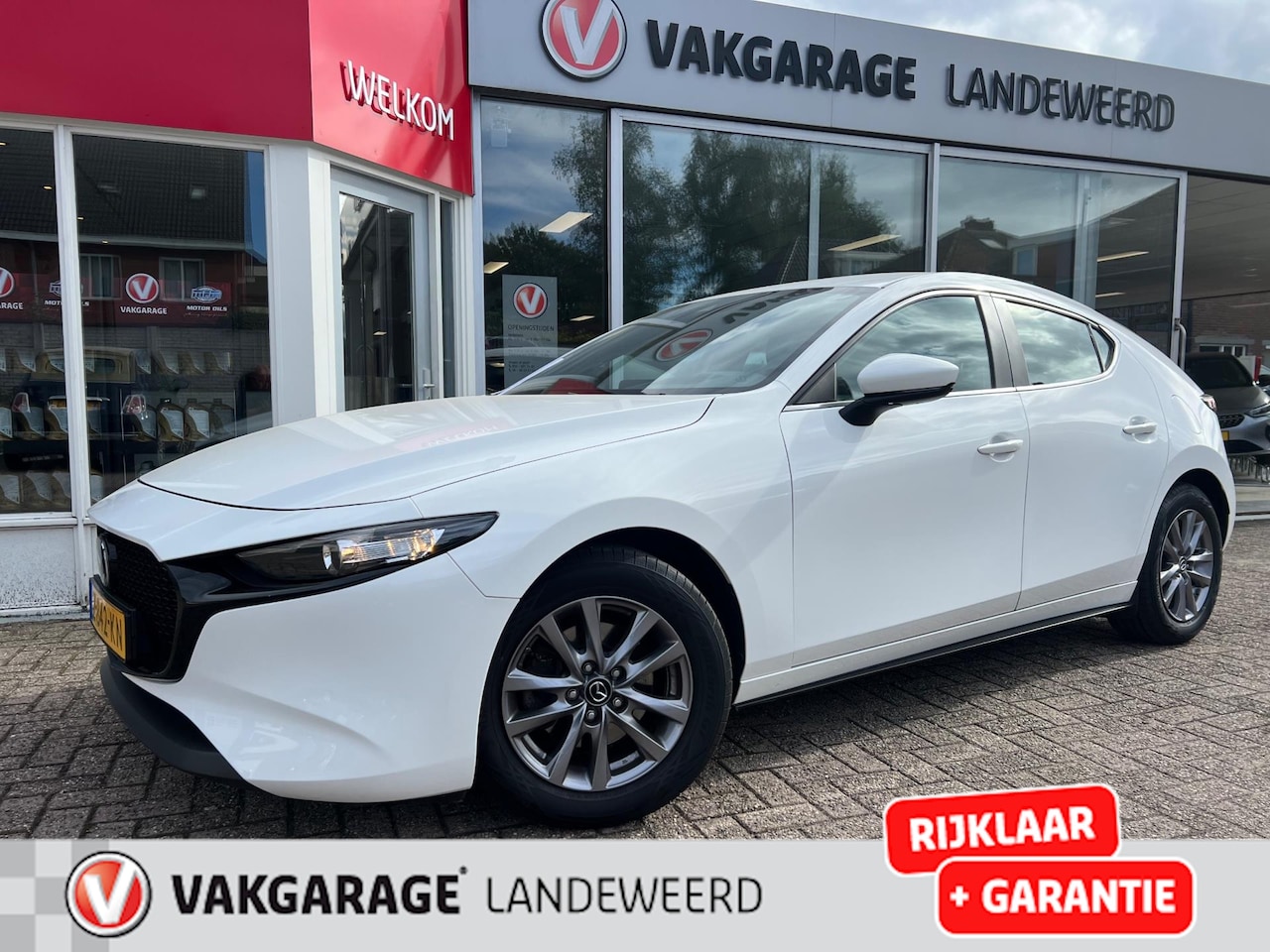 Mazda 3 - 2.0 e-SkyActiv-G M Hybrid, NAVI, PDC, Rijklaar! - AutoWereld.nl