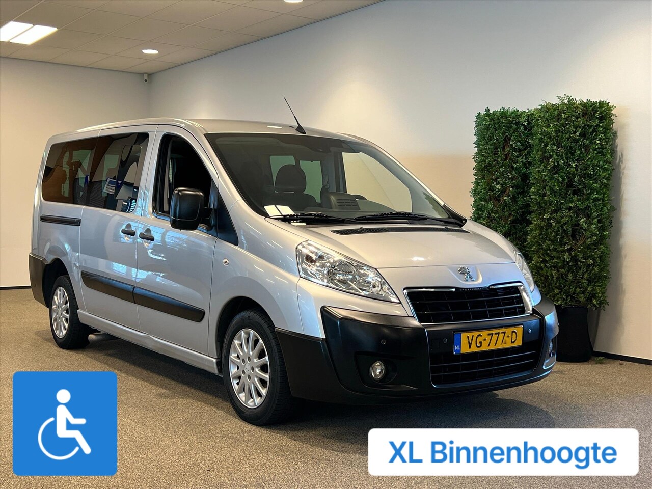 Peugeot Expert - L2H1 Rolstoelbus Bodeverlaging XXL-Ombouw 150cm incl. draaistoel - AutoWereld.nl