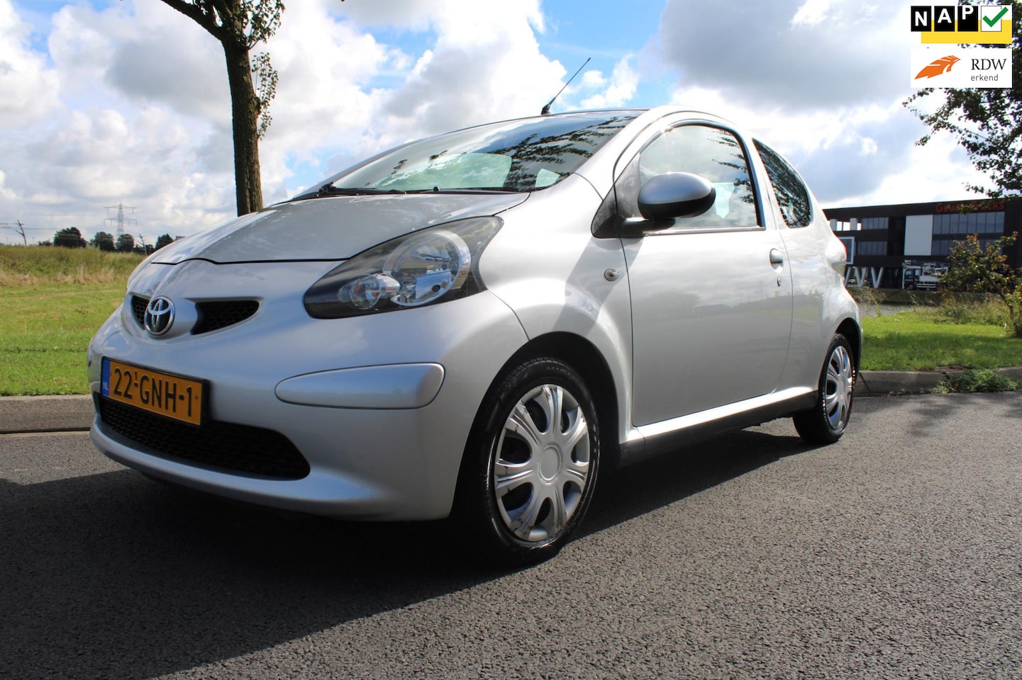 Toyota Aygo - 1.0-12V Airco, elektrische ramen - AutoWereld.nl