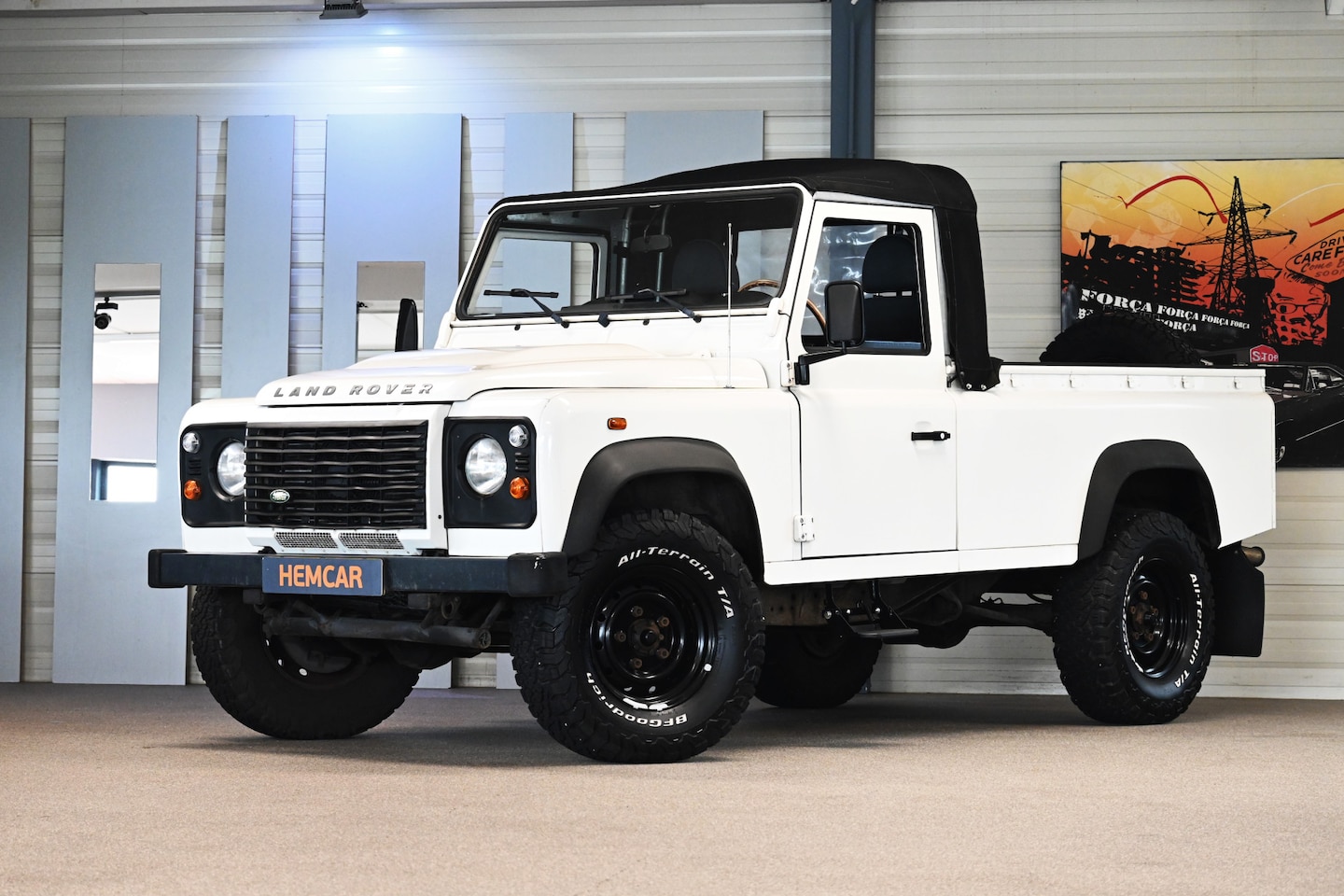 Land Rover Defender 110 - 2.4 TD 110" E - AutoWereld.nl