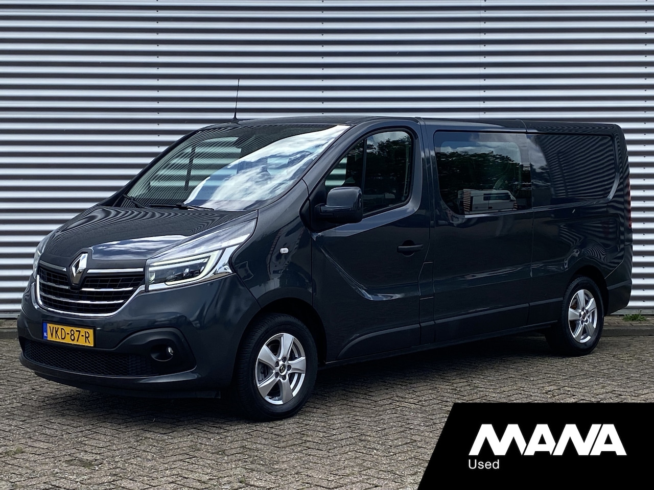 Renault Trafic - 2.0 dCi 120PK T29 L2H1 DC Business Airco Multifunctioneel stuurwiel Cruise Bluetooth Navig - AutoWereld.nl