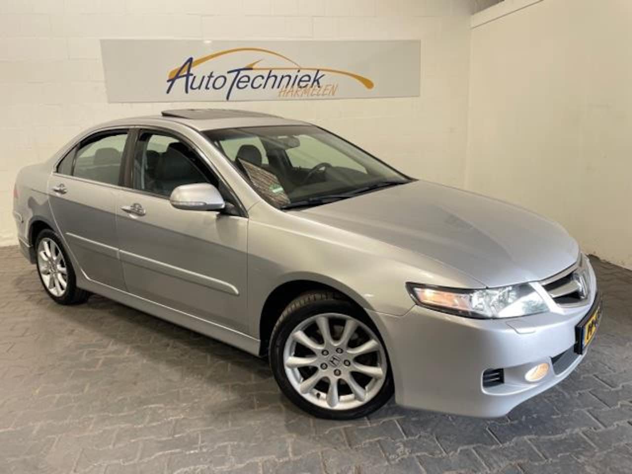 Honda Accord - 2.4i Executive. *Schuifdak*Xenon*Youngtimer* - AutoWereld.nl