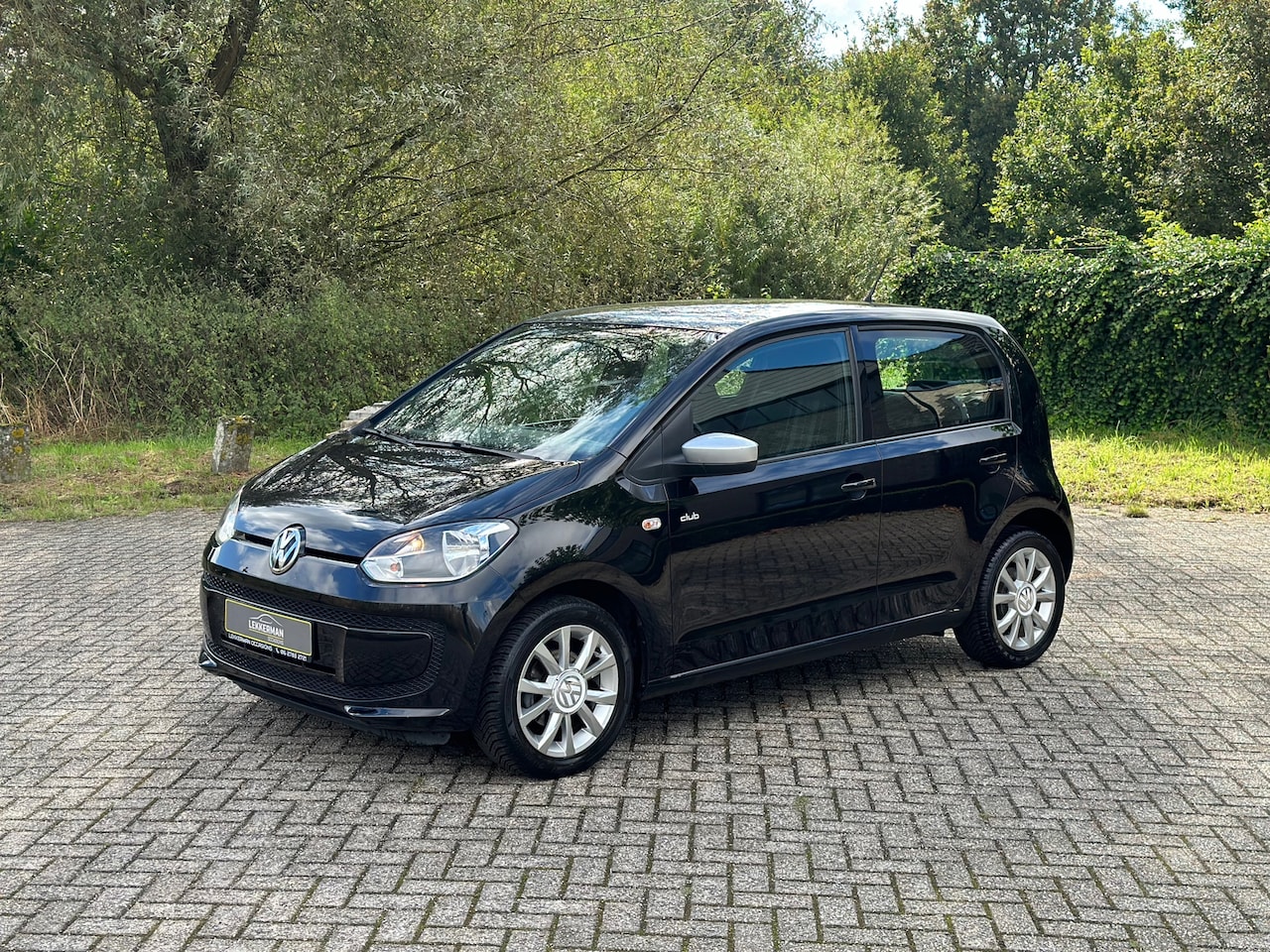 Volkswagen Up! - 1.0 high up! MOOIE AUTO I AIRCO I NWE APK I 5 DRS - AutoWereld.nl