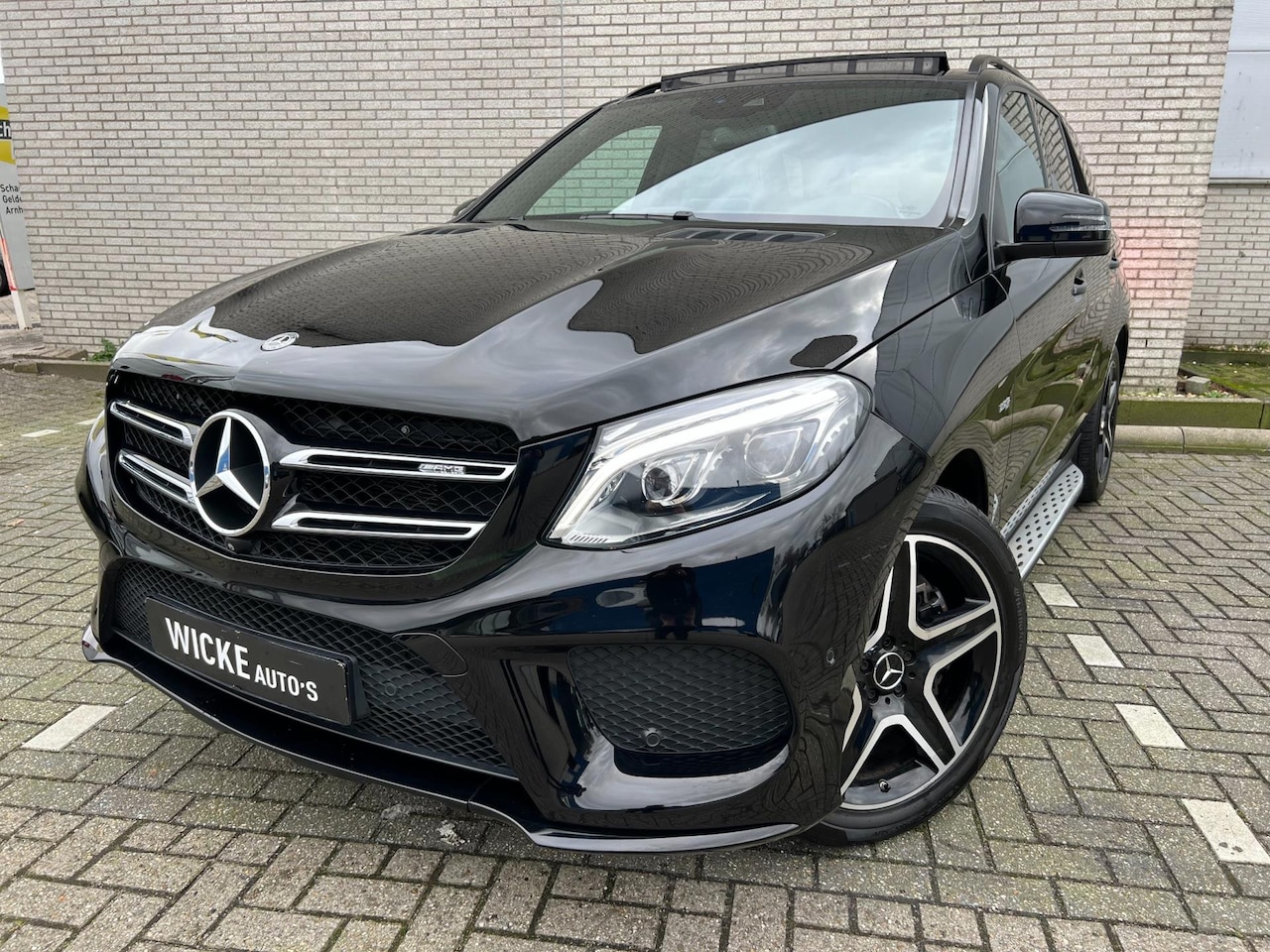 Mercedes-Benz GLE-Klasse - 43 AMG 4MATIC Pano|Camera|Leder |Trekhaak| VOL! - AutoWereld.nl