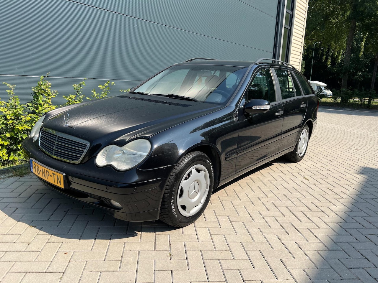 Mercedes-Benz C-klasse Combi - 180 K. Classic met apk youngtimer nl auto 1e eigenaar - AutoWereld.nl