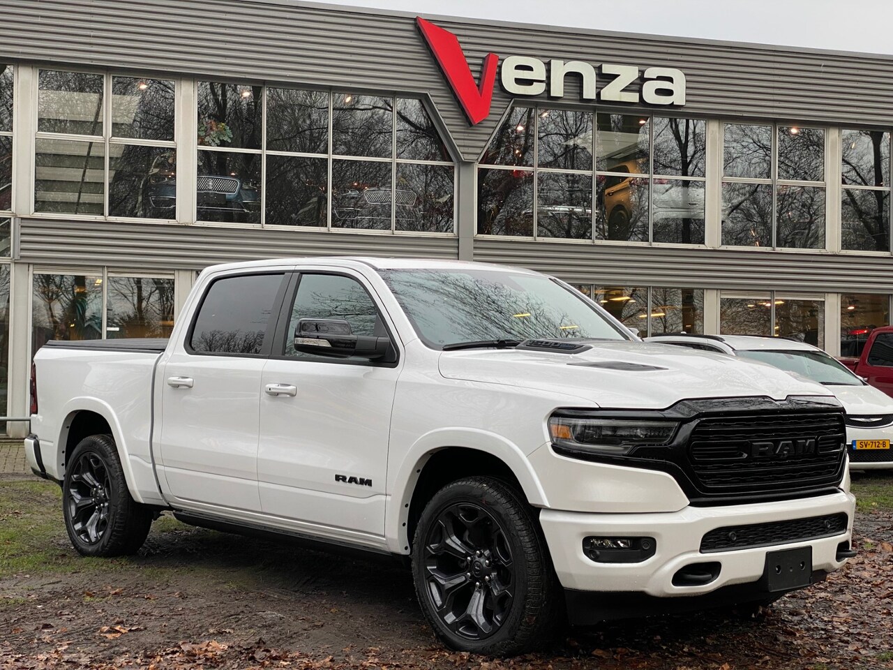 Dodge Ram Pick Up - MY24 LIMITED NIGHT alle opties!! - AutoWereld.nl