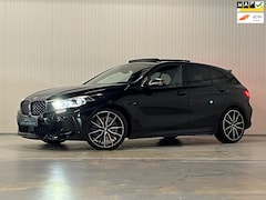 BMW 1-serie - M135i xDrive | PANO | HARMAN KARDON | ACC | HUD | KUIPSTOEL | CAMERA