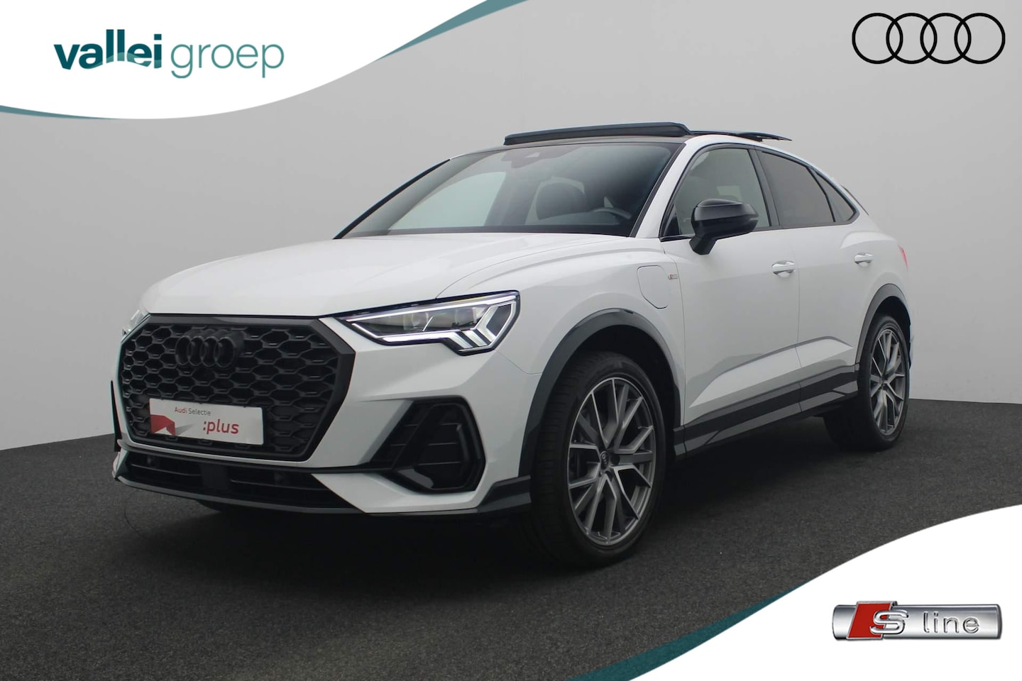 Audi Q3 Sportback - 45 TFSI e 245PK S-tronic S Edition | Pano | Camera | Stoelverwarming | Navi | Leder/alcant - AutoWereld.nl