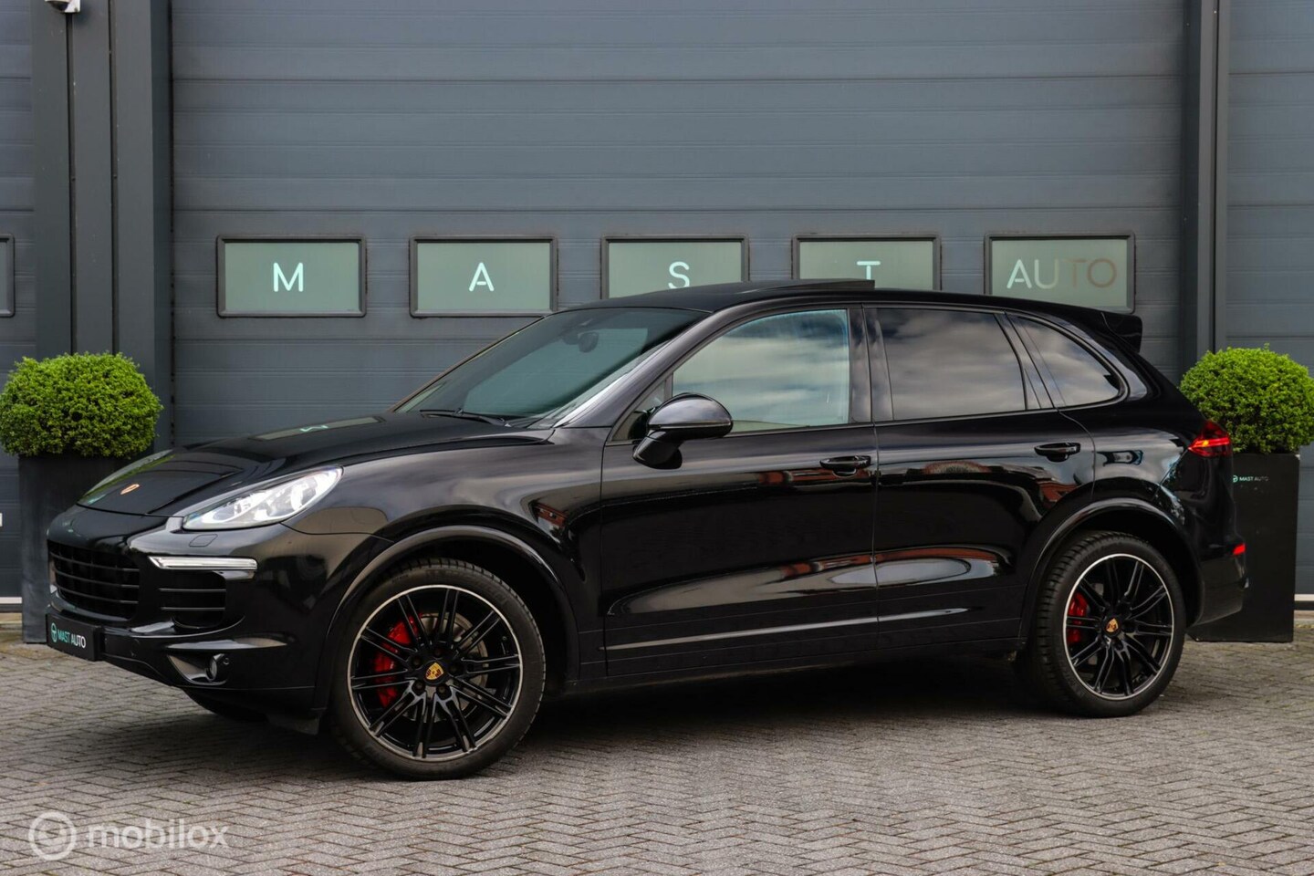 Porsche Cayenne - 3.0 D| platinum|Leder|Bose|Pano| - AutoWereld.nl