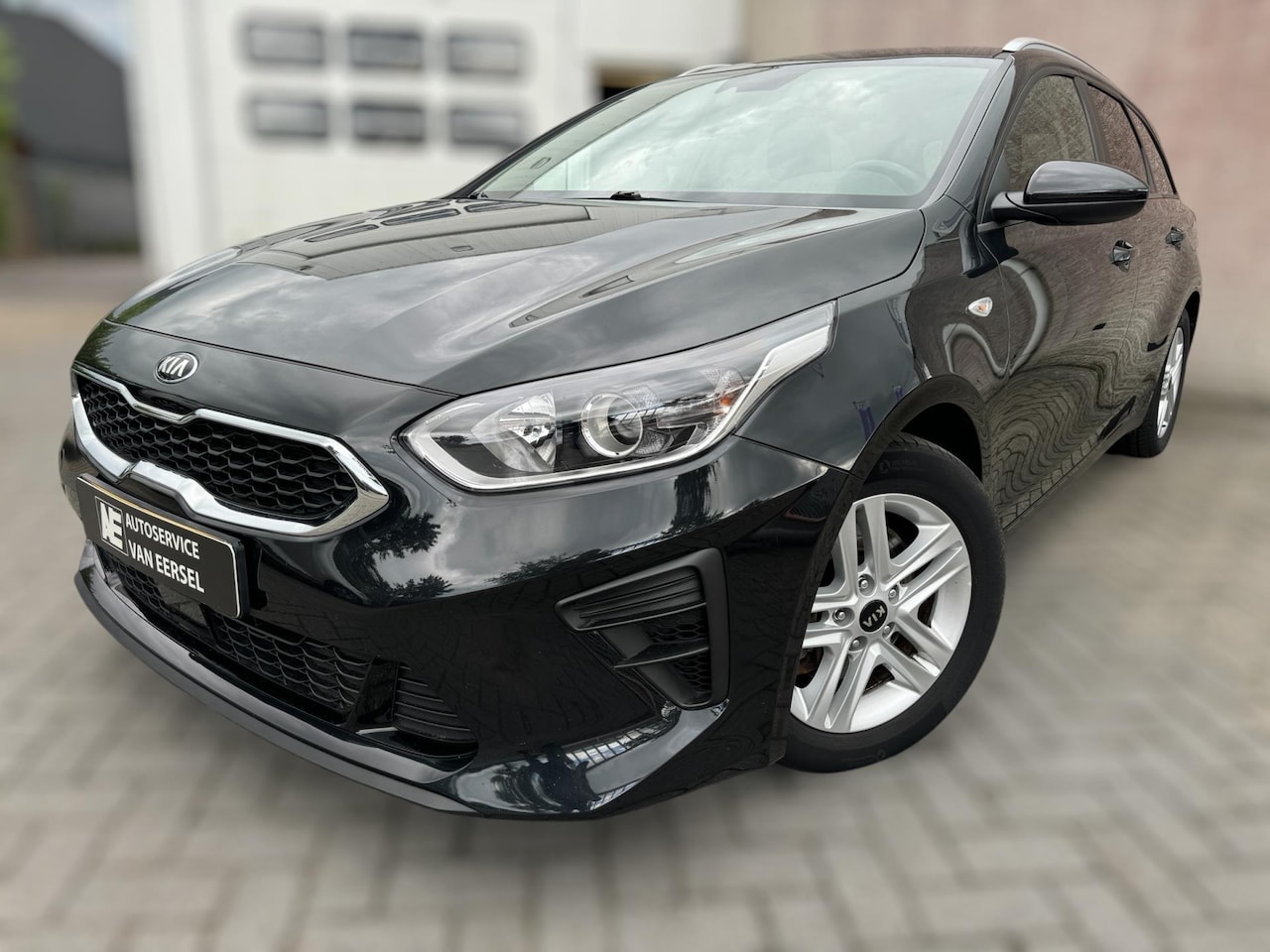 Kia Cee'd Sportswagon - CEED 1.0 T-GDI DynamicLine 88KW CAMERA / CARPLAY / STUUR&STOELVERW. / CRUISE - AutoWereld.nl