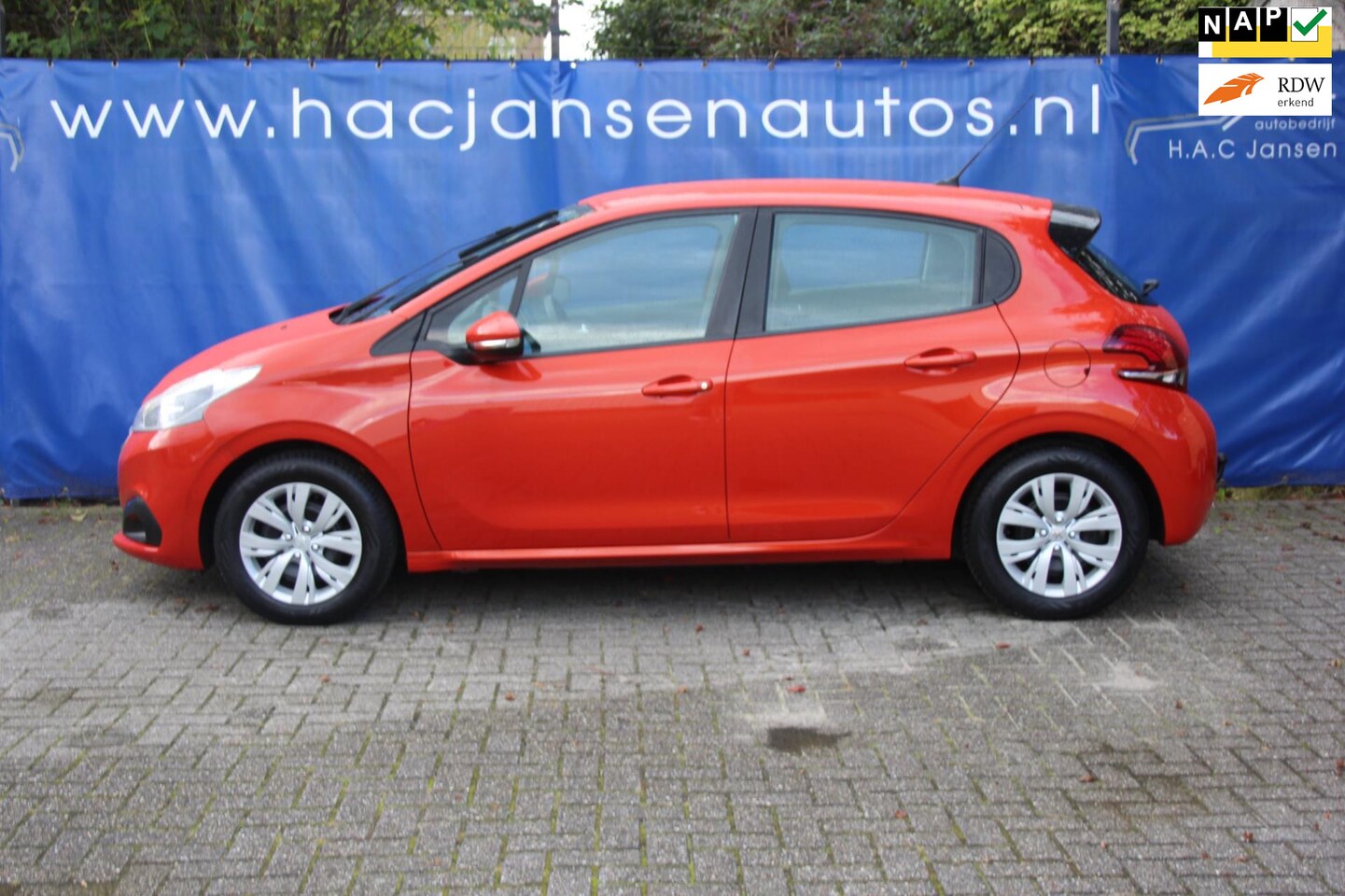 Peugeot 208 - 1.2 PureTech Blue Lion 1.2 PureTech Blue Lion - AutoWereld.nl