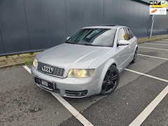 Audi S4 - Limousine 4.2 V8 quattro SCHUIFDAK YOUNGTIMER