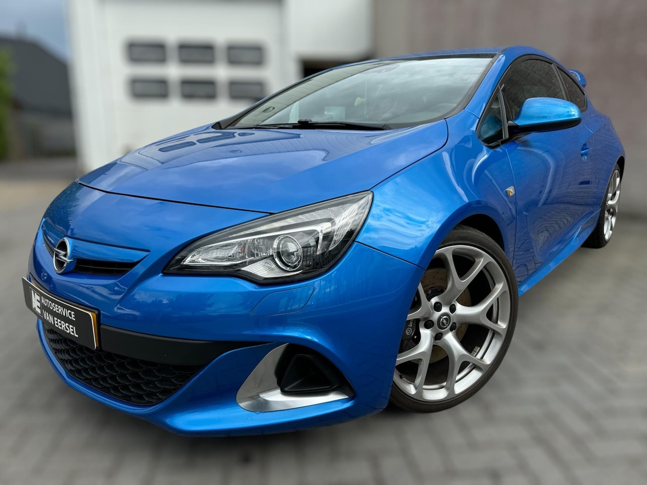 Opel Astra GTC - 2.0 Turbo OPC 280PK / 206KW / 20 INCH LMV / BUCKET SEATS / GOED ONDERHOUDEN / LED / LEDER - AutoWereld.nl