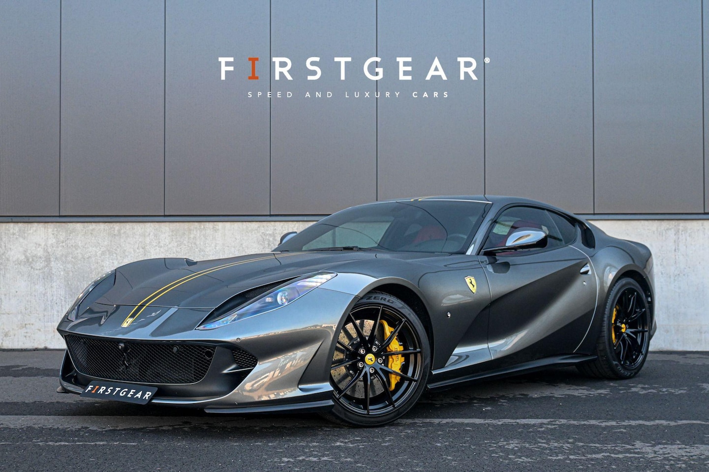 Ferrari 812 Superfast - 6.5 V12 HELE *Lift-Systeem / JBL-Soundsysteem / Passenger Display / Daytona Racing Seats* - AutoWereld.nl