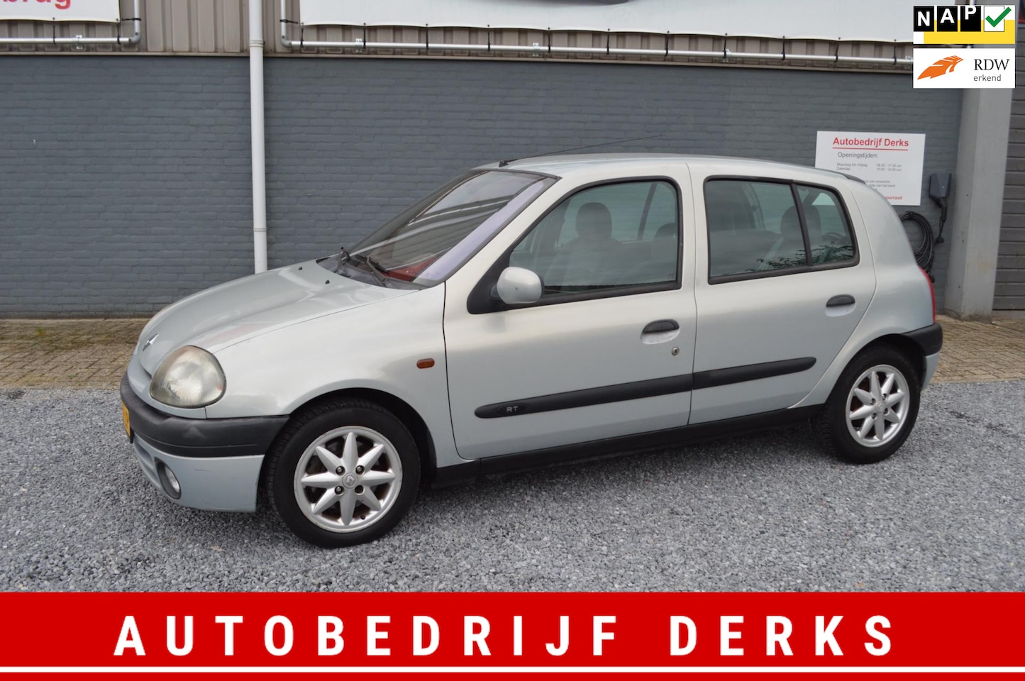 Renault Clio - 1.6 RT Automaat Airco 5drs Stuurbekrachtiging Jaar APK - AutoWereld.nl