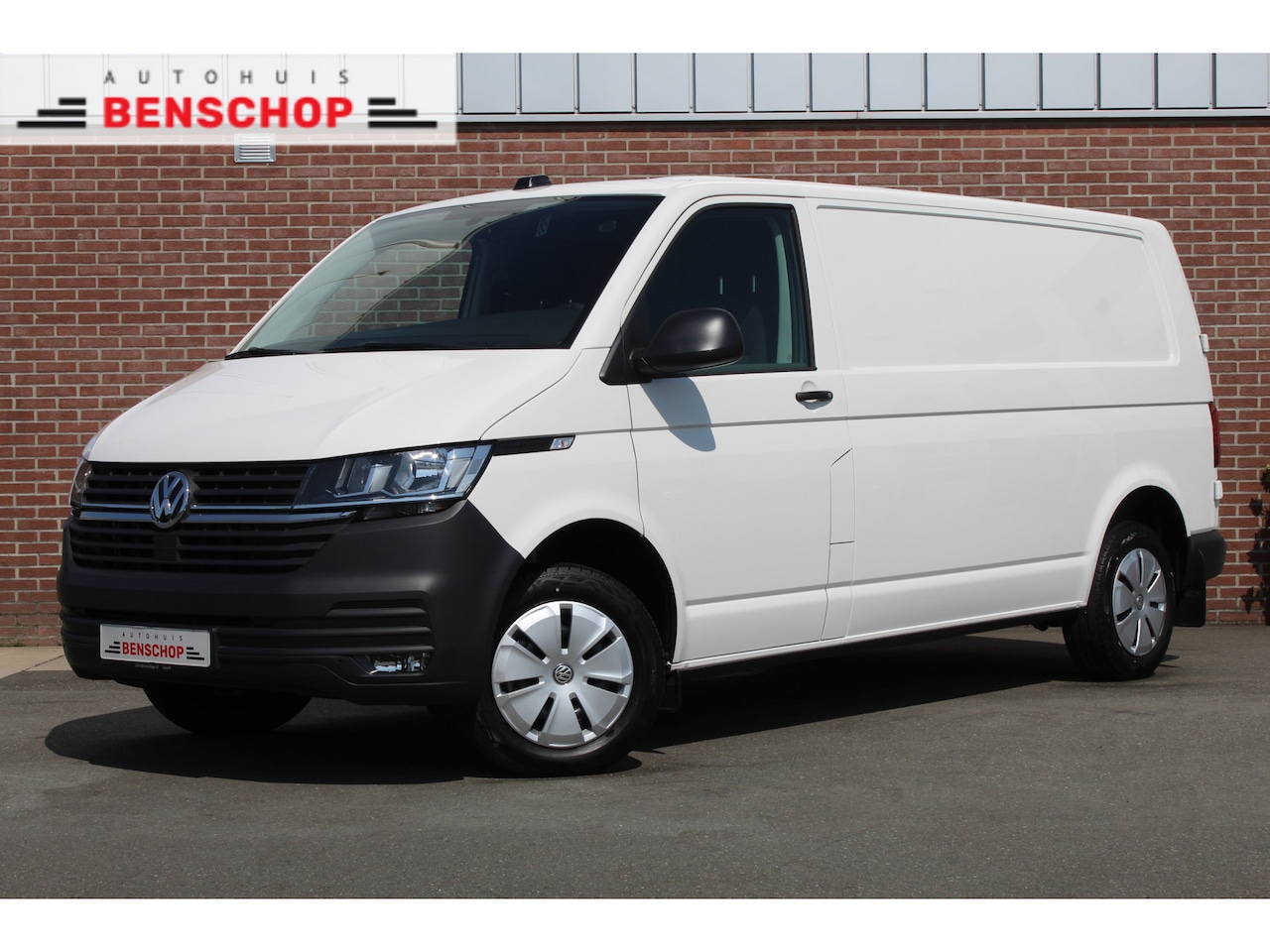 Volkswagen Transporter - T6.1 2.0 TDI 150PK L2H1 |APPCONNECT|CRUISE|PARK ASSIST| - AutoWereld.nl