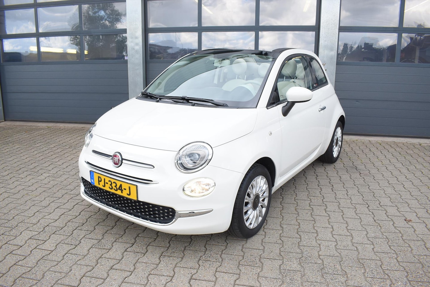 Fiat 500 C - 1.2 Lounge 1.2 69pk Lounge - AutoWereld.nl