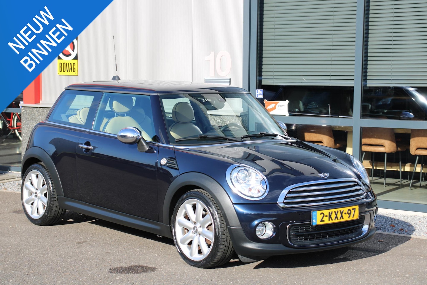 MINI One - Mini 1.6 Chili 85DKM, Pano, Clima, Leer, Navi - AutoWereld.nl