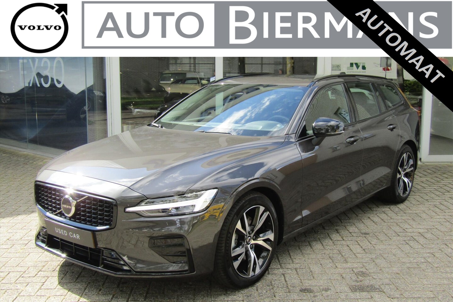 Volvo V60 - B4 GEART. PLUS/DARK | LEER | ADAPT.CRUISE CONTROL | BLIS - AutoWereld.nl