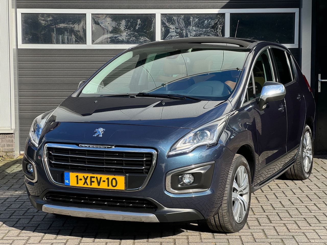 Peugeot 3008 - 1.6 THP Active Automaat, Pano, Navi, Climate Control, NAP - AutoWereld.nl