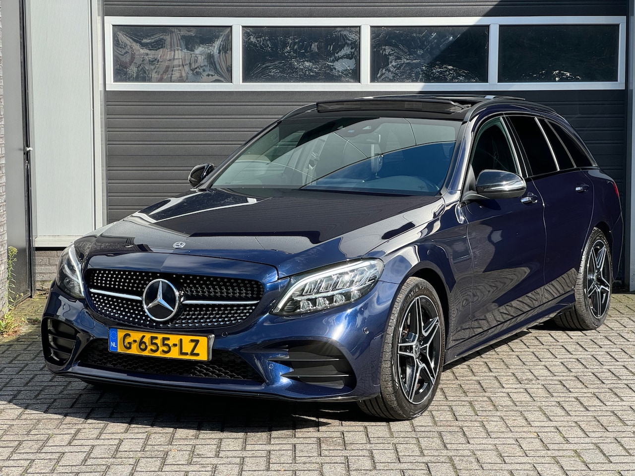 Mercedes-Benz C-klasse Estate - 180 AMG Sport Camera, Pano, Xenon/LED, Stoelverwarming, Navi, Cruise, Climate Control, NAP - AutoWereld.nl