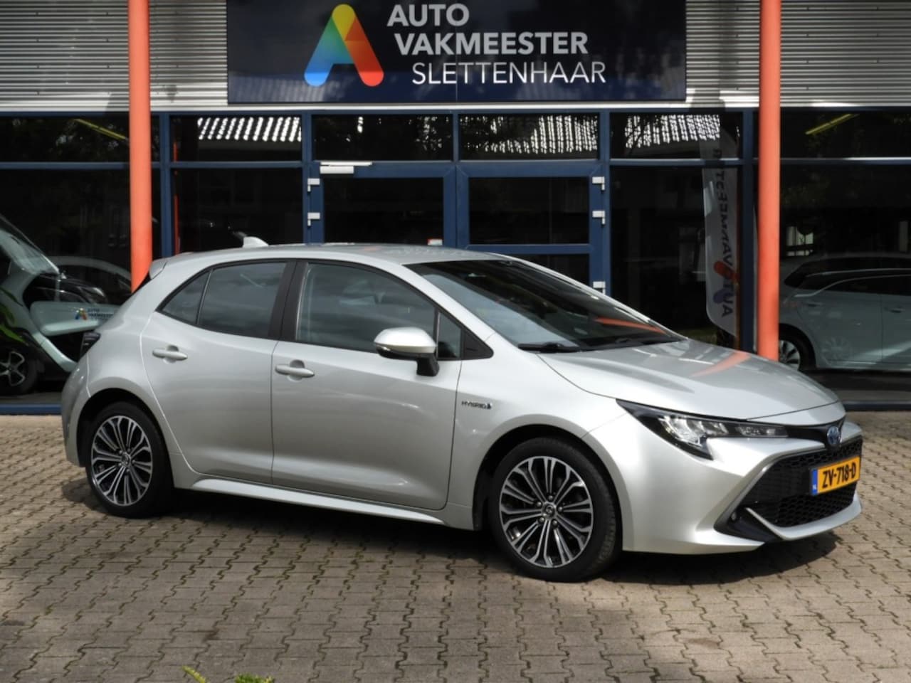 Toyota Corolla - 1.8 HYBRID FIRST ED. CAMERA ADAPT CRUISE - AutoWereld.nl