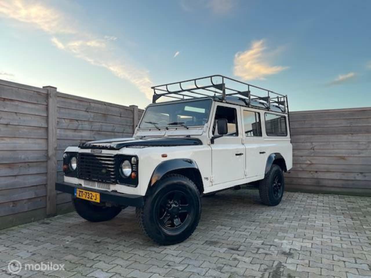 Land Rover Defender 110 - 2.5 TD5 SW 9-Persoons-2004 - AutoWereld.nl