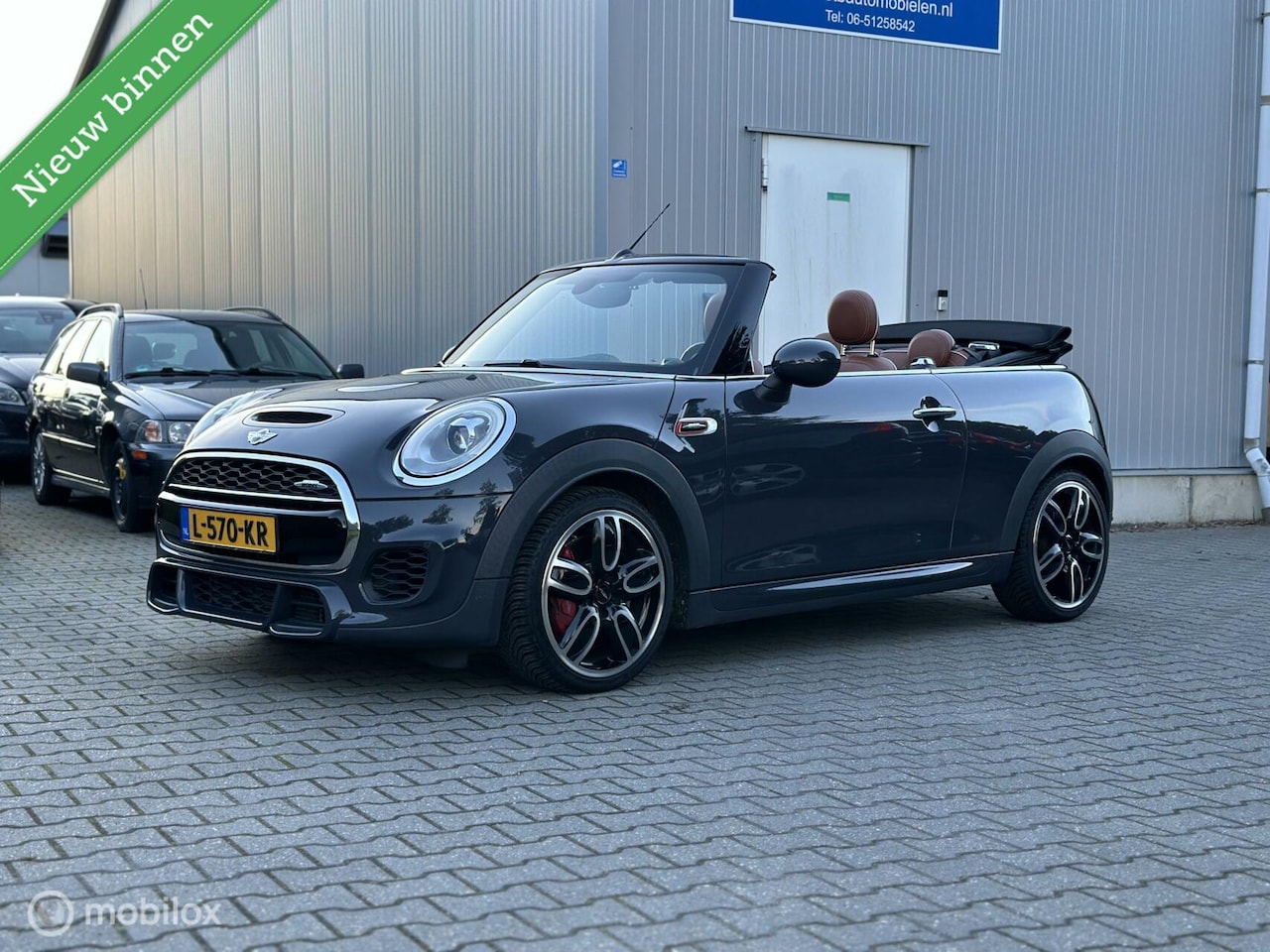 MINI Cabrio - 2.0 John Cooper Works Chili 2.0 John Cooper Works Chili - AutoWereld.nl