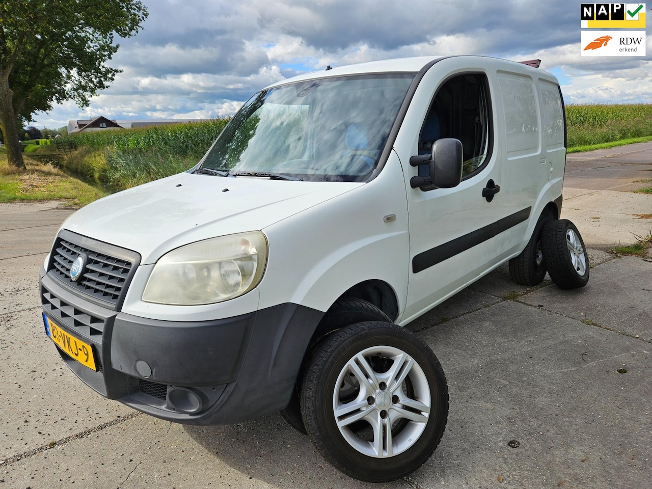 Fiat Doblò Cargo - 1.3 MultiJet Basis/ BJ 2007/ EURO 4/ nieuwe apk - AutoWereld.nl