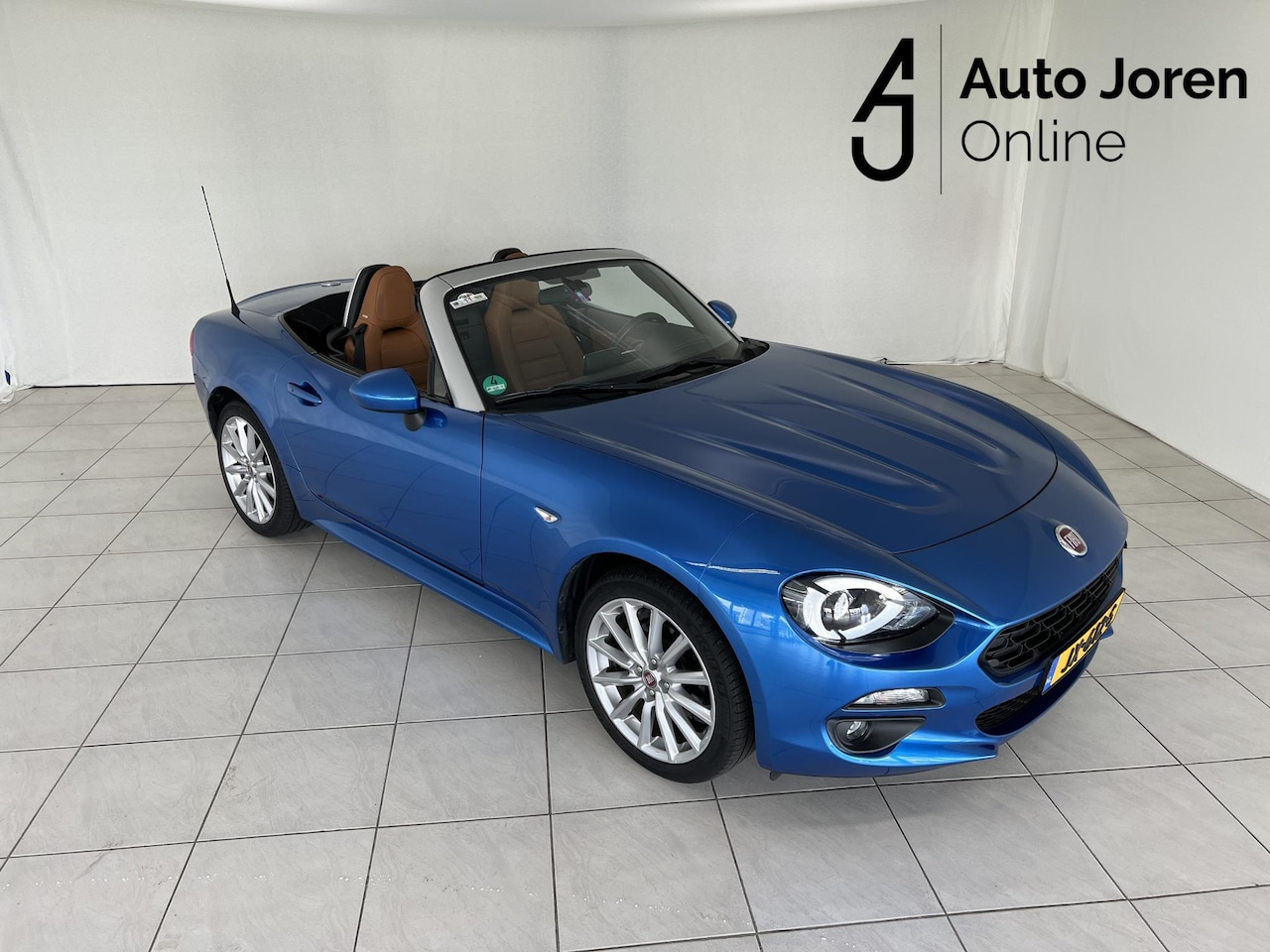 Fiat 124 Spider - 1.4 MultiAir Turbo Lusso full option, dealer onderhouden, Bose Audio, Parkeercamera achter - AutoWereld.nl