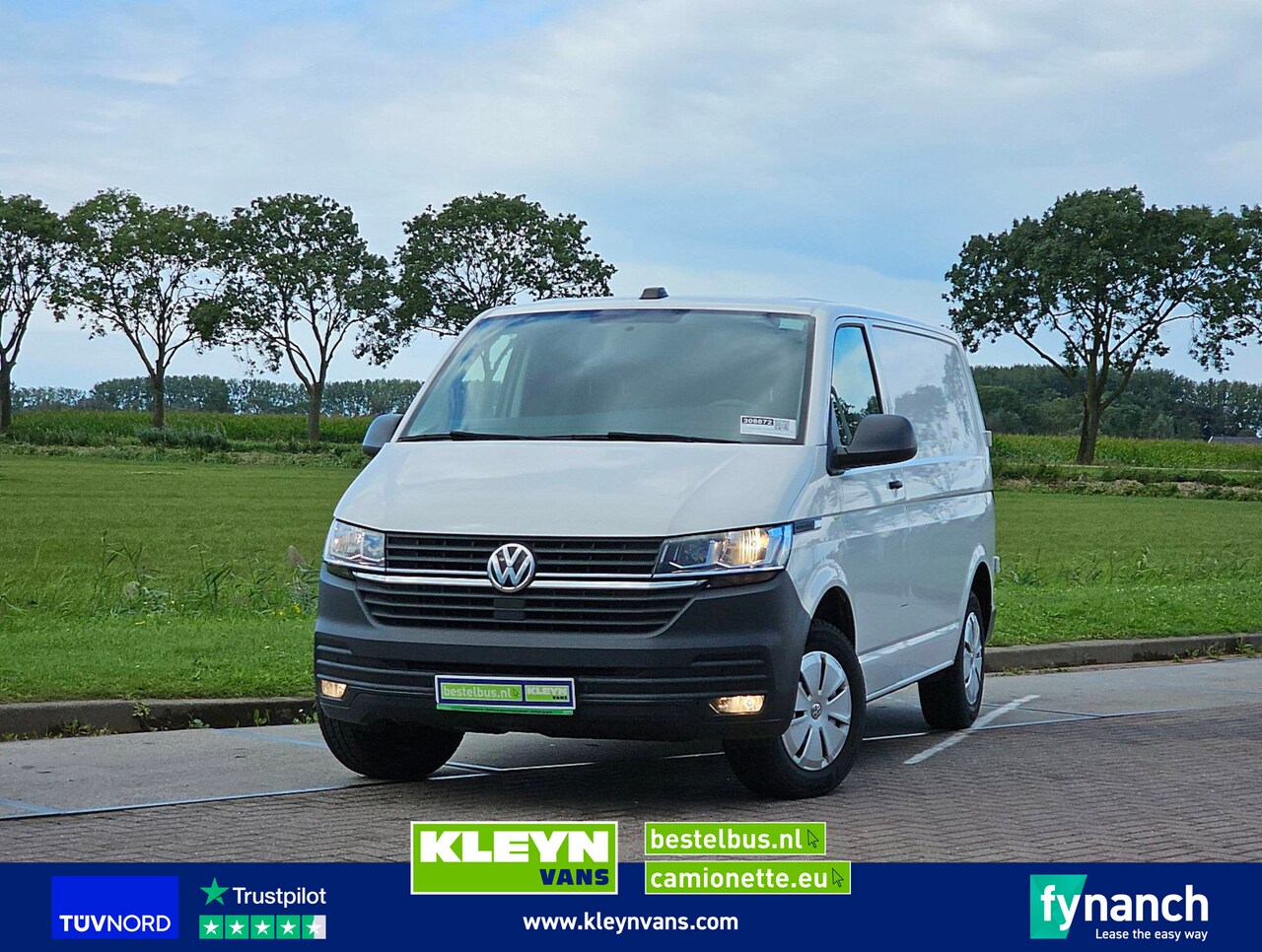 Volkswagen Transporter - 2.0 TDI l1h1 150pk carplay! - AutoWereld.nl