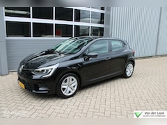 Renault Clio - 1.6 E-Tech Hybrid 145 Equilibre 1e Eigenaar. Full Led. Rijstrooksensor met correctie