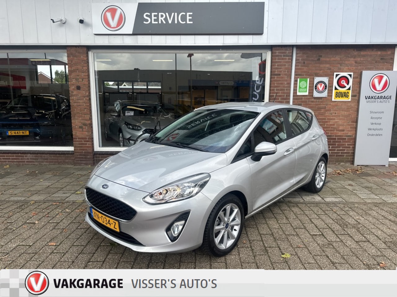 Ford Fiesta - 1.1 Trend | navigatie | cruise control | lichtmetalen velgen | - AutoWereld.nl