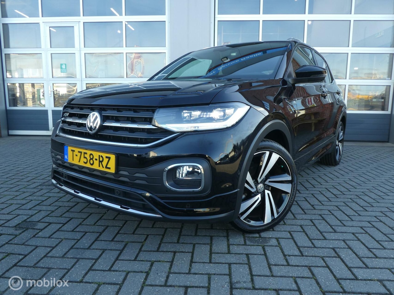 Volkswagen T-Cross - R-Line - AutoWereld.nl