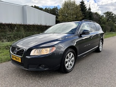 Volvo V70 - 2.0 D3 Kinetic / LEER / NAVI / CRUISE