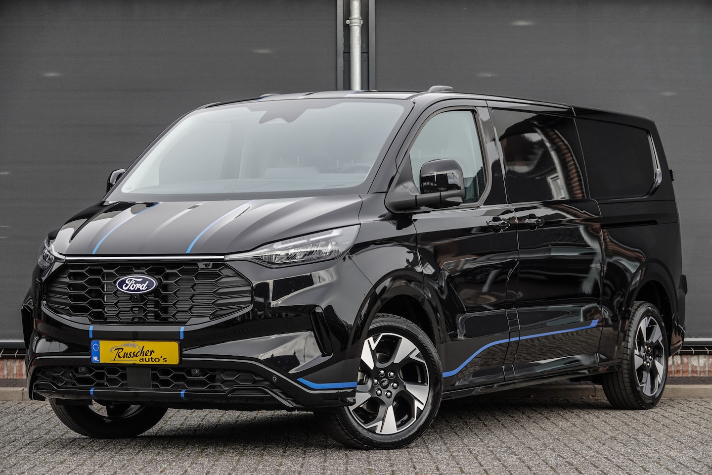 Ford Transit Custom - L2H1 170Pk Aut. | Sport | B&O Sound | 360° camera | Trekhaak - AutoWereld.nl