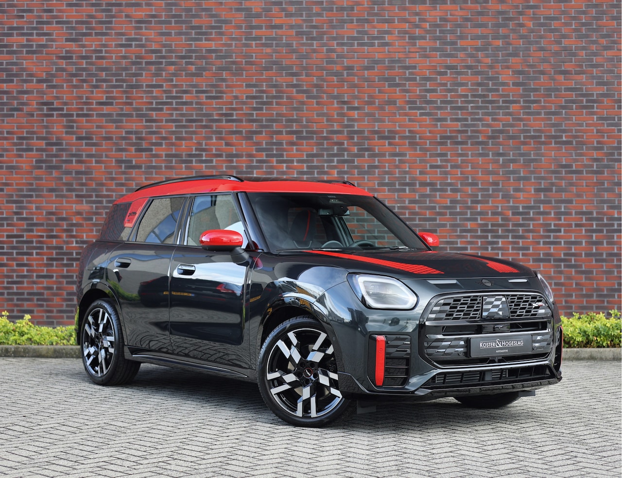 MINI Countryman - Mini S ALL4 JCW *Pano*Head-Up*H/K* - AutoWereld.nl