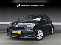 Toyota Yaris - 1.5 Hybrid Active / Navigatie / Achteruitrijcamera / BTW