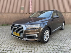 Audi Q7 - 3.0 TDI e-tron quattro Premium Apple Cam